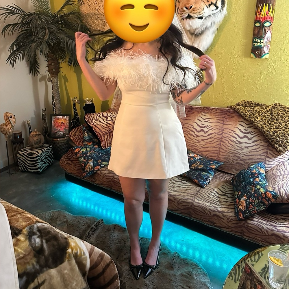Club L London Off Shoulder White Feather Dress - Picture 7 of 11